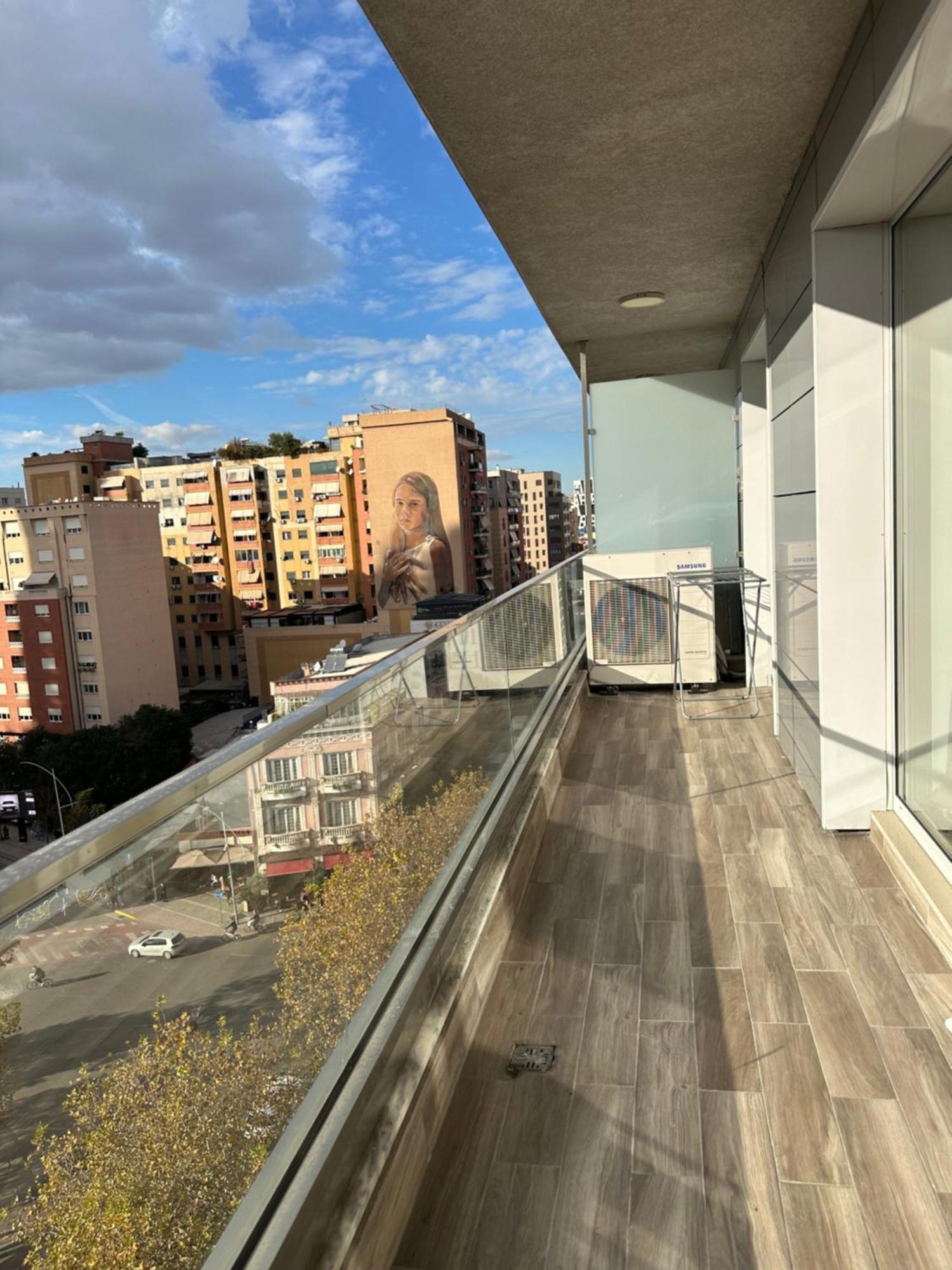 Free Parking Skanderbeg Square - Spacious Central Apartment Tirana Kültér fotó
