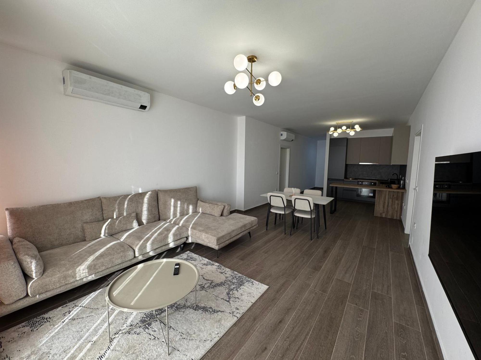 Free Parking Skanderbeg Square - Spacious Central Apartment Tirana Kültér fotó